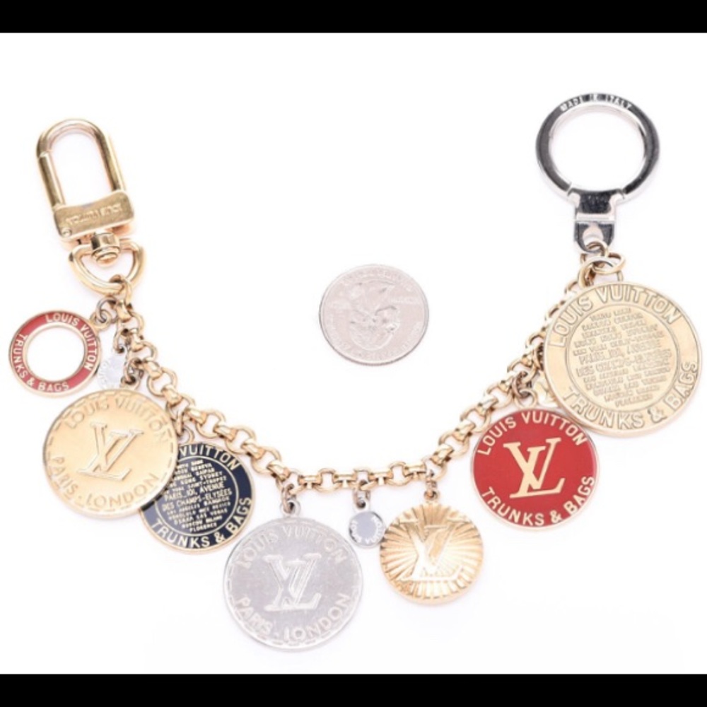 SOLD - VINTAGE Louis Vuitton Trunks & Bags Charm